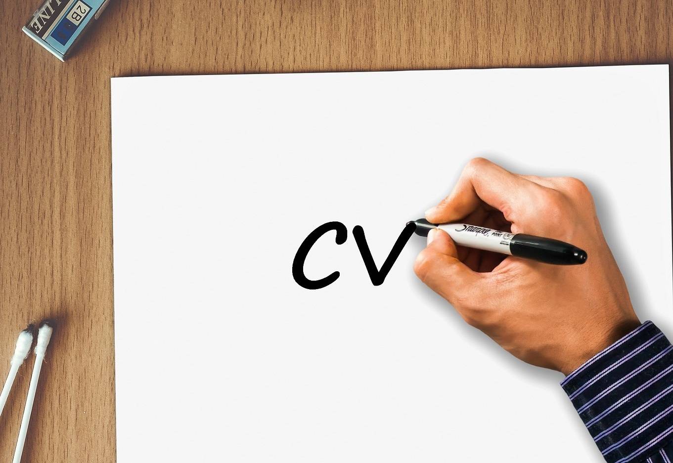 Jak napisać CV – przydatne porady i wzór